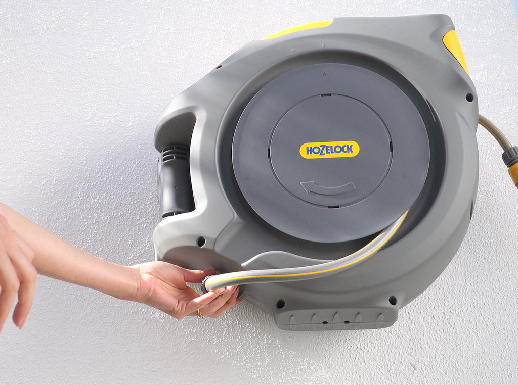 Hozelock Auto Reel 30m Wall Mounted Hose Reel – Automatic Rewind with Premium Anti-Kink Hose